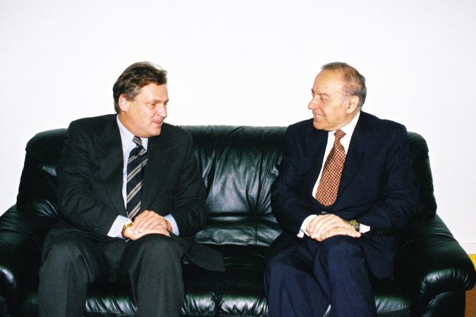 Heydər Əliyev və Polşa Respublikasının Prezidenti Aleksandr Kvasnevski. 26 avqust 1997.