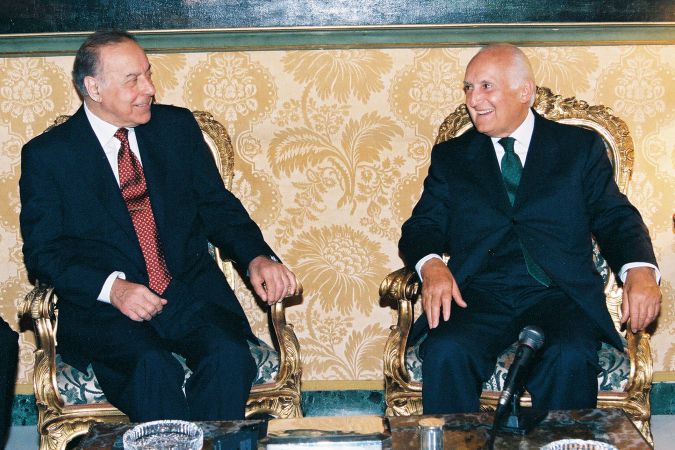 Heydər Əliyev və İtaliya Prezidenti Oskar Luici Skalfaro. Roma, 2 sentyabr 1997.