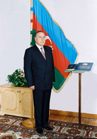 Andiçmə mərasimində. 18 oktyabr 1998.