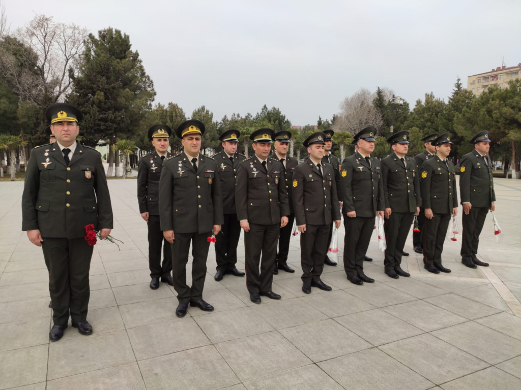 Strateji Obyektlərin Mühafizəsi Dövlət Agentliyinin Sumqayıt regional idarəsinin şəxsi heyəti Heydər Əliyev Mərkəzində olublar