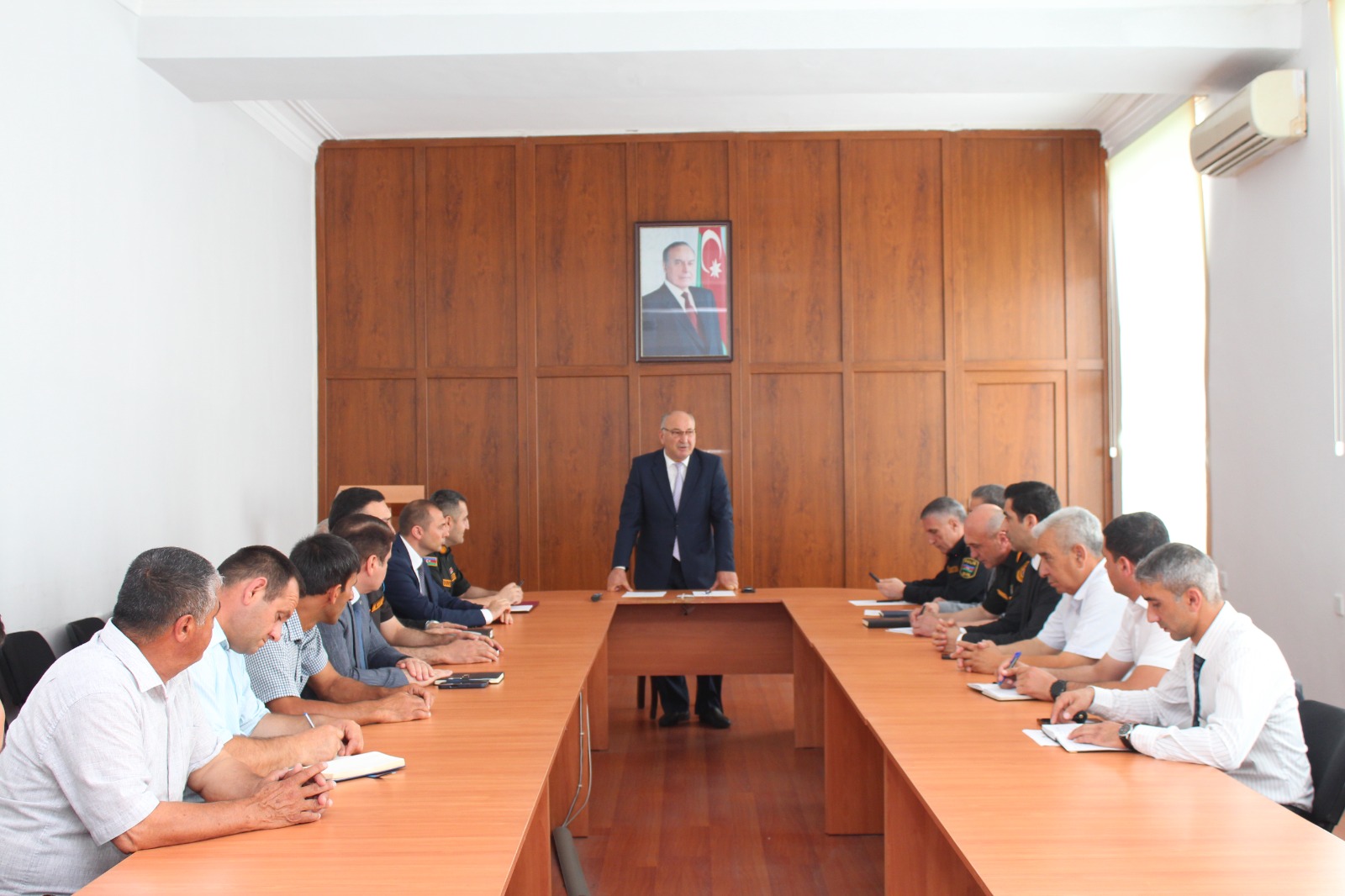 İxrac neft-qaz boru kəmərlərinin təhlükəsizliyi ilə bağlı Ucar Rayon İcra Hakimiyyətində iclas keçirilmişdir