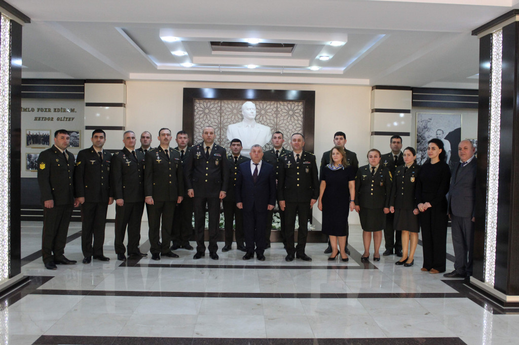 Strateji Obyektlərin Mühafizəsi Dövlət Agentliyinin Qaradağ regional idarəsinin şəxsi heyəti Heydər Əliyev Mərkəzində olublar